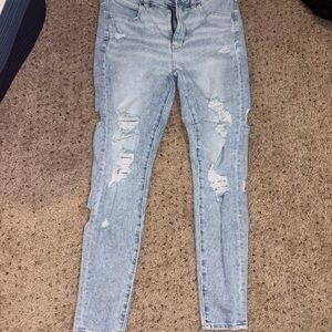American Eagle Outfitters Distressed Light Wash Skinny Jeans